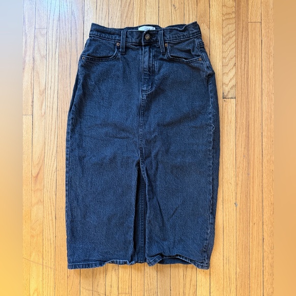 Universal Thread Dresses & Skirts - Universal Thread Black Denim Skirt